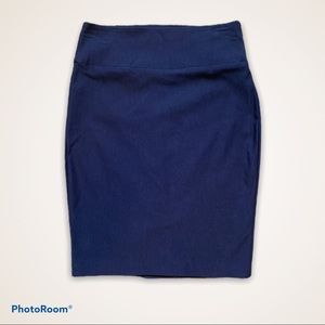 By & By Pencil Skirt Navy Size Small (Juniors)